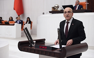 Mehmet Şimşek: "Biz sıcak paranın peşinde değiliz, sıcak paranın tehlikelerinin farkındayız"