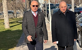CHP’li Vekiller  Can Atalay’ı Ziyaret Etti