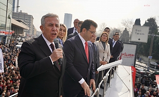 İmamoğlu ve Yavaş İstanbul Adliyesi Önünde Birlikte Seslendi... İmamoğlu: "Bu İşten Kurtulmanın Yolu Sandık. Sandık Gelecek, Bu İktidar Gidecek"