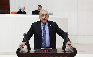 CHP’li Nalbantoğlu Yapımı Yılan Hikayesine Dönen İzmir’deki Kamu Yatırımlarını Meclis’e Taşıdı