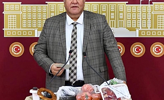 Gürer: “Emekli Bayram İkramiyesi, Marka Fıstıklı 2 Kilo Baklava Parası”