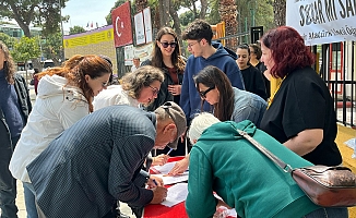 İzmir'de veliler, "proje okul" atamalarına karşı imza kampanyası başlattı