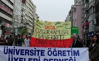 Öğretim Üyelerinden Ortak Açıklama: "Gençlerin Tutuklanması ve Eğitim Haklarının Engellenmesi Hiçbir Şekilde Kabul Edilemez"