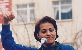 SOL Parti: ''Devrimci Sanatçı Sevinç Eratalay Serbest Bırakılsın''