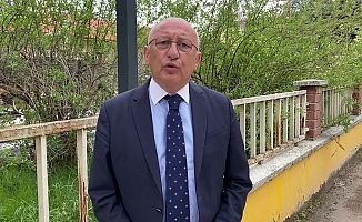 CHP'li Çakırözer, Nisan ayı Basın Özgürlüğü Raporu'nu açıkladı: "Gazeteciler 257 kez hakim karşısına çıktı, 61'i gözaltına alındı, 25’i tutuklandı"