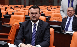 CHP’li Arpacı’dan Pamukkale Tepkisi: “Sezon Öncesi Tadilat Kararıyla Turizme Darbe Vuruluyor”