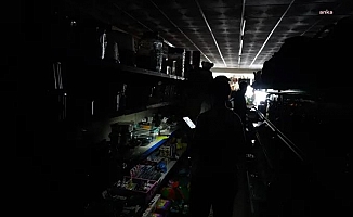 İspanya'da bu kez tüm büyük mobil ağlar ve acil servis hatları çöktü