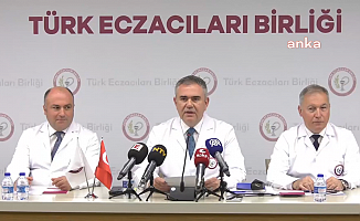 Türk Eczacıları Birliği Genel Başkanı Arman Üney: "Trump'ın imzaladığı kararname tüm dünyada ilaç fiyatlarını artırabilir"