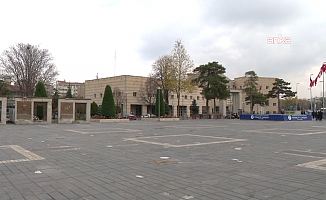 CHP’nin Kayseri mitingi öncesi kente asılan afişler toplatıldı