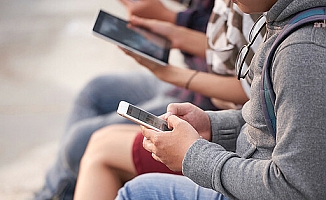 Cep telefonlarına gelen zamlarla vergi tahsilatı da katlanıyor