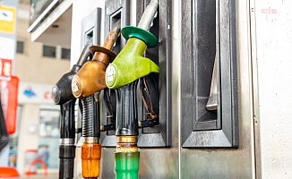 Motorinin ardından benzine de zam göründü, bu gece yarısı 1,55 TL zam bekleniyor