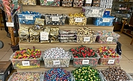 span style=color:#ff9900Kurban Bayramı öncesi şeker satışları düştü… Esnaf: Şeker lüks oldu, artık 100 liralık alıyorlar/span
