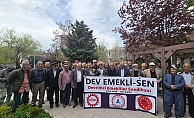 Van'da emekliler basın açıklaması yaptı: Emekliler bunun hesabını sandıkta soracaktır