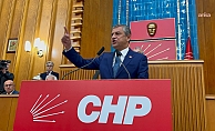 CHP Grup Toplantısı... CHP Grup Başkanı Özel: "Bizim görevimiz büyük kumpasa karşı bu çatının altına direniş, mücadele ve umut seslerini taşımaktır"