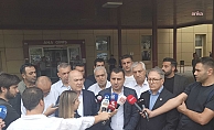 Manisa'da okul önünde silahlı saldırı...YENİ Parti heyeti, yaralı öğrencileri ziyaret etti