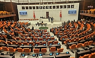 TBMM Genel Kurulu'nda fon düzenlemesi tartışması... Muhalefetten AK Parti'ye “gece yarısı önergesi” tepkisi: "En az 200 bin yatırımcının hakkı gasbedilecek"