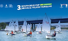 Yelkenliler Haliç’te suya iniyor
