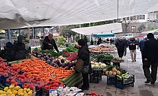 Artvin pazarında vatandaş ekonomiyi değerlendirdi: "Adam yılın 12 ayı oruç tutuyor"