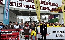 Sağlık durumları: Randevu bulamayan, bulsa da beş dakika sıkıştırılmış bir muayeneye mahkum edilen halkın biriken öfkesi, gerçek sorumlulara değil, karşı karşıya kaldığı hekimlere ve sağlık çalışanlarına yönelmektedir
