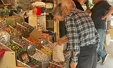 Kurban Bayramı öncesi şeker satışları düştü… Esnaf: Şeker lüks oldu, artık 100 liralık alıyorlar