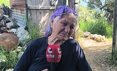 Sumbas'ta depremzedeler hala çadır ve barakalarda yaşıyor... 86 yaşındaki depremzede: "Param yok diye sokaklarda mı yaşayacağım?"