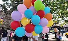 Isparta'da DMD hastası Görkem Efe için umut balonları gökyüzüne yükseldi